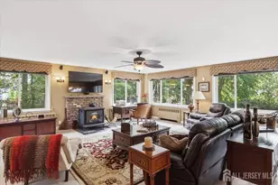 4 Honey Ct, Metuchen, NJ 08840 - Photo 6
