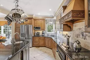 4 Honey Ct, Metuchen, NJ 08840 - Photo 4