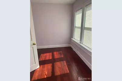 122 South Lincoln Avenue, Middlesex, NJ 08846 - Photo 2
