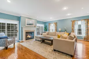 45 W Aspen Way W, Matawan, NJ 07747 - Photo 4