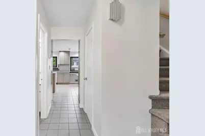 5 Ellis Court, Middlesex, NJ 08852 - Photo 8