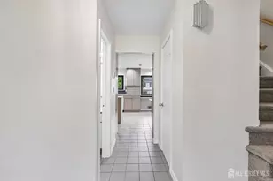 5 Ellis Ct, Middlesex, NJ 08852 - Photo 8