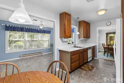 716 Victoria Court #A, Monroe Township, NJ 08831 - Photo 10