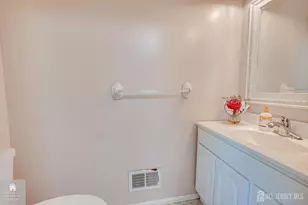 15 Roxy Ave, Edison, NJ 08820 - Photo 26