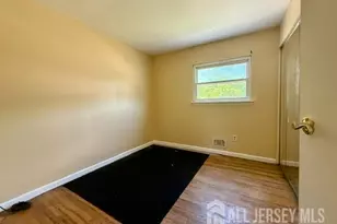 5 Sussex Ct, South River, NJ 08882 - Photo 20
