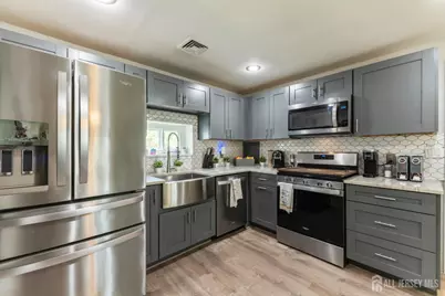 216 Park Avenue, Old Bridge Township, NJ 08857 - Photo 4