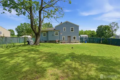 218 Schillaci Lane, South Plainfield, NJ 070 - Photo 14