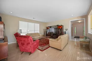 511 Skylark Dr, Monroe Township, NJ 08831 - Photo 10