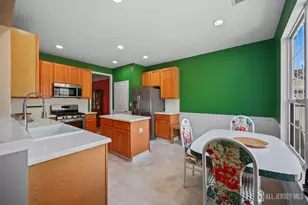 511 Skylark Dr, Monroe Township, NJ 08831 - Photo 16