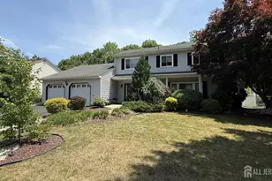18 Erin Ln, Old Bridge Township, NJ 08857 - Photo 4