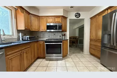 18 Erin Lane, Old Bridge Township, NJ 08857 - Photo 8