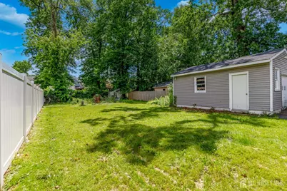 245 W 3 Avenue, Roselle, NJ 07203 - Photo 30