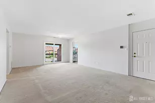 114 Beverly Hl Ter, Woodbridge Township, NJ 07095 - Photo 4