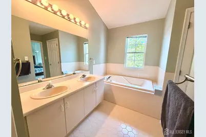 272 Marcia Way, Bridgewater, NJ 08807 - Photo 10