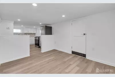 21 Market Street, Edison, NJ 08817 - Photo 32