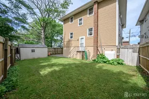 405 Kennedy Dr, Linden, NJ 07036 - Photo 28