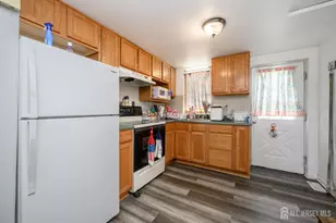 204 E Lakeshore Dr E, Browns Mills, NJ 08015 - Photo 4