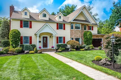 11 Cape Court, Metuchen, NJ 08840 - Photo 1