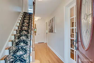 11 Cape Court, Metuchen, NJ 08840 - Photo 6