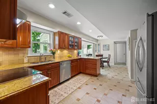 12 McFadden Dr, Monroe Township, NJ 08831 - Photo 14