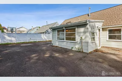 189 Bloomfield Avenue, Iselin, NJ 08830 - Photo 24