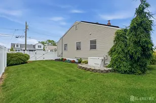 31 Middle Hill Rd, Colonia, NJ 07067 - Photo 40