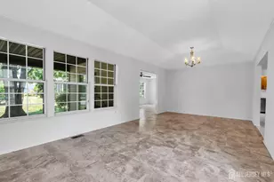 6 Rutherford Hayes Dr, Monroe Township, NJ 08831 - Photo 10