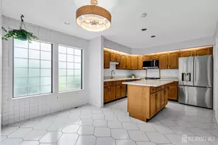 6 Rutherford Hayes Dr, Monroe Township, NJ 08831 - Photo 14