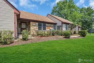 6 Rutherford Hayes Dr, Monroe Township, NJ 08831 - Photo 4