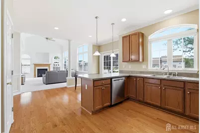 14 Rue Cezanne Street, Franklin Township, NJ 08873 - Photo 12