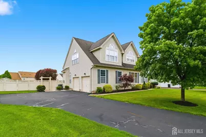 14 Rue Cezanne Street, Franklin Township, NJ 08873 - Photo 6