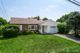 200 Baker St, Dover, NJ 07801 - Photo 2