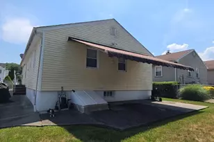 126 Florence Ave, Colonia, NJ 07067 - Photo 38