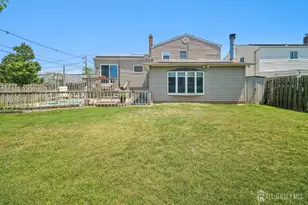 53 Orchard St, Carteret, NJ 07008 - Photo 32