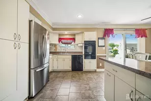 53 Orchard St, Carteret, NJ 07008 - Photo 14