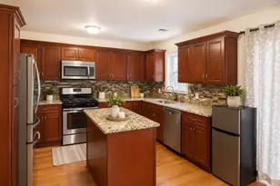 7 Paul St, Fords, NJ 08863 - Photo 4