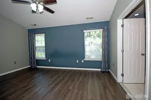 5 Schlottfeld Ln, Sayreville, NJ 08859 - Photo 18