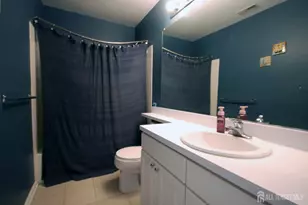 5 Schlottfeld Ln, Sayreville, NJ 08859 - Photo 20