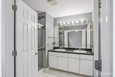 5 Schlottfeld Lane, Sayreville, NJ 08859 - Photo 6