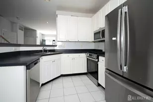 5 Schlottfeld Ln, Sayreville, NJ 08859 - Photo 6
