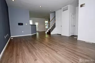 5 Schlottfeld Ln, Sayreville, NJ 08859 - Photo 4