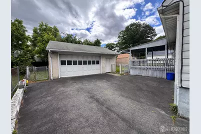 554 Ridgeway Avenue, Sayreville, NJ 08879 - Photo 22