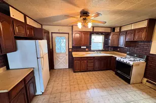 554 Ridgeway Ave, Sayreville, NJ 08879 - Photo 6