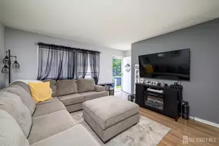 290 Grove St, Woodbridge Township, NJ 07095 - Photo 6