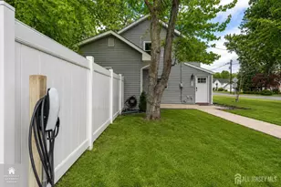 379 Old Georges Rd, North Brunswick Township, NJ 08902 - Photo 6