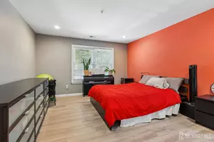 811 Waterford Dr, Edison, NJ 08817 - Photo 10