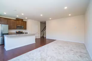 218 Peyton Pl, New Brunswick, NJ 08901 - Photo 4