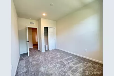 614 Sadie Circle, New Brunswick, NJ 08901 - Photo 20