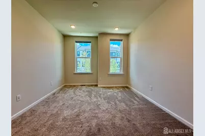 614 Sadie Circle, New Brunswick, NJ 08901 - Photo 12