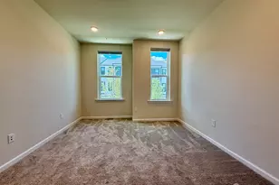 614 Sadie Cir, New Brunswick, NJ 08901 - Photo 12